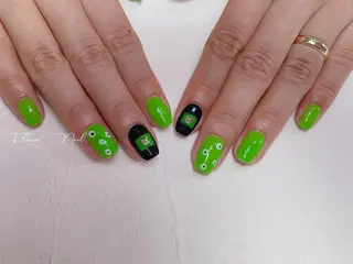 ネイル Flower nailのネイルデザイン
