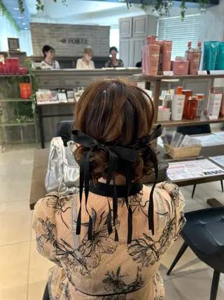 ヘアアレンジ 暖色カラー/アレンジ /束間まつげ🌼のヘアスタイル