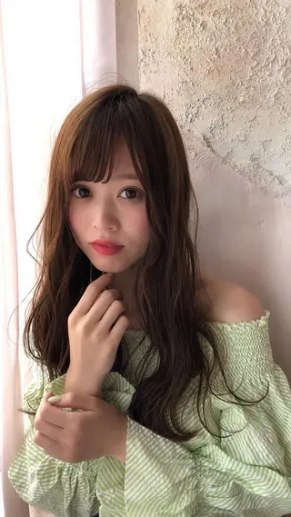セミロング 代表山口ひな 髪質改善のプロのヘアスタイル