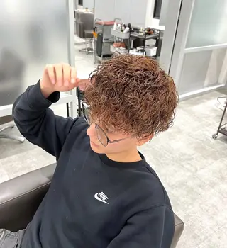 ショート パーマ メンズ 関西センターパート メンズモデル募集のヘアスタイル