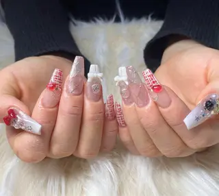 ネイル Nail&eye Belire 新宿のネイルデザイン