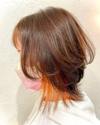 ミディアム 𝑪𝒐𝒍𝒐𝒓 *𝒆  ［コロレ］のヘアスタイル