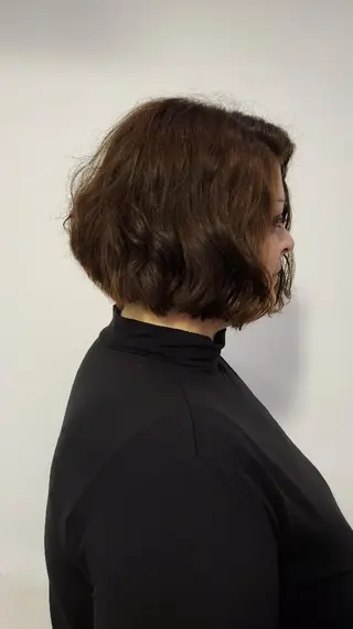 ショート 齋藤 愛美のヘアスタイル