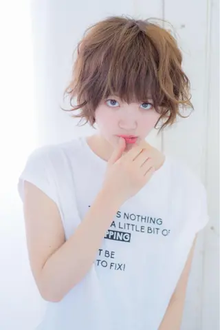 ショート カラー パーマ Neolive caffのヘアスタイル