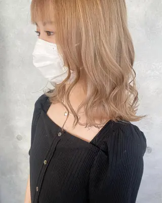 ミディアム デザイン🥇複雑履歴 ハイトーン特化のヘアスタイル