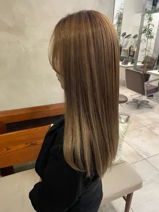 ロング 白木 柾美のヘアスタイル