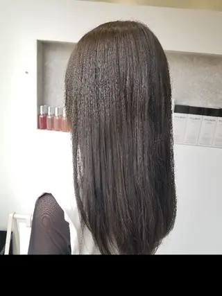 ロング カラー 森下 栞奈のヘアスタイル