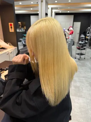 カラー 松下 愛生のヘアスタイル