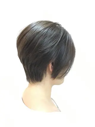 ショート 川野辺幸雄☆髪質改善 ハイライト☆白髪のヘアスタイル