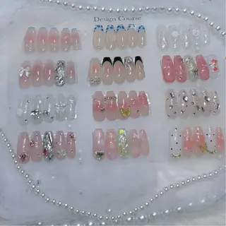 ネイル TOMO. Libのネイルデザイン