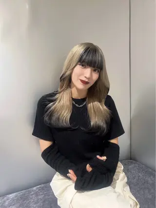 セミロング カラー レイヤー×艶髪特化 マネージャー安藤光司のヘアスタイル
