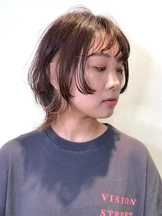 ショート カラー ブリーチ😼 ボブ✍️レイヤーのヘアスタイル