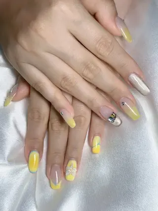 ネイル バ ヤリカクのネイルデザイン