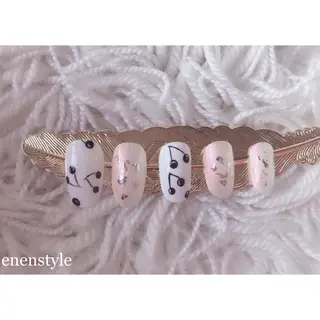 ショート ネイル 👑enen style👑のネイルデザイン