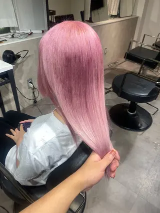 カラー Seleneコウキ ブリーチ/ハイトーンのヘアスタイル
