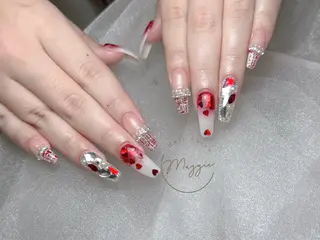 ネイル Maggie Nail🦩のネイルデザイン