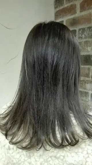 カラー パーマ ヘアアレンジ メンズ キッズ ネイル マツエク・マツパ ミディアム MEGUMI megumiのヘアスタイル