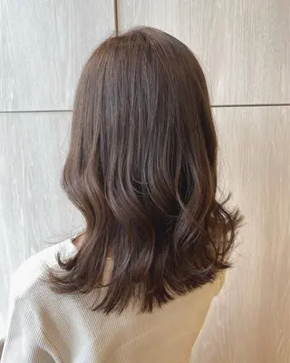 セミロング 艶感🫧透明感カラー YUKARIのヘアスタイル