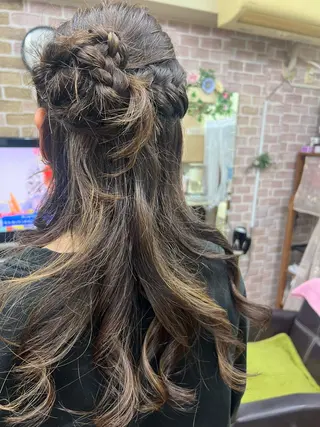 ロング ヘアアレンジ 萱場 利恵のヘアスタイル