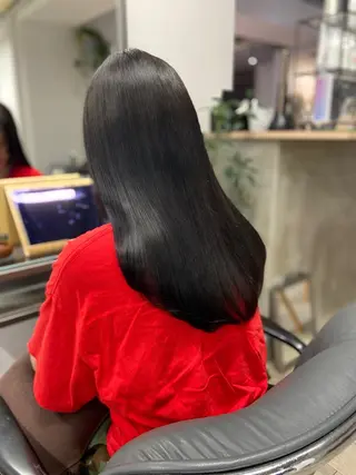 カラー 山下 穂嘉のヘアスタイル