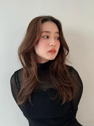 セミロング カラー ヘアアレンジ レイヤーカット🤍 RINAのヘアスタイル