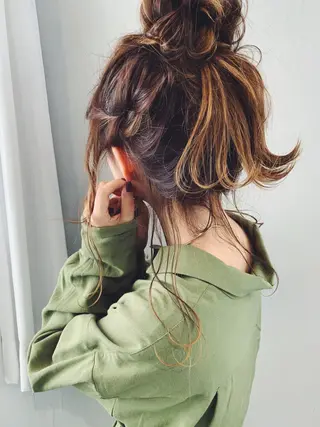 セミロング カラー YUSUKE レイヤーカットカラーのヘアスタイル