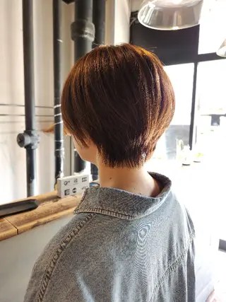 ショート カラー ハヤシ マユ ✂ 府中美容室のヘアスタイル