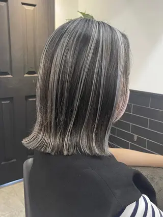 ミディアム ハイトーンブリーチ 土坂　由志【京都】のヘアスタイル