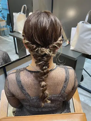 ロング ヘアアレンジ THINK SHOP sakiのヘアスタイル