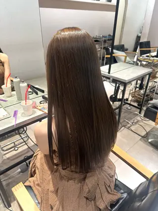 ロング Unami/新宿 TSUKIのヘアスタイル