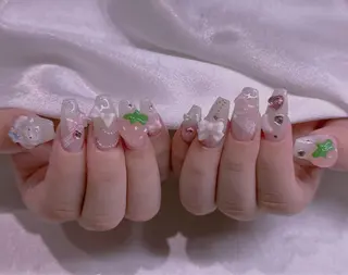 ネイル 長さ出し専門店 RIRIのネイルデザイン