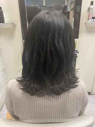 ミディアム Zina 大宮所属・目黒 碧人のヘアスタイル