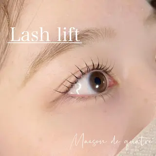 マツエク・マツパ Maison de quatre所属・RIKA SHIMIZUのマツエク・マツパデザイン