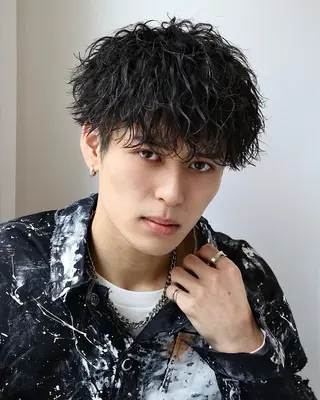 ミディアム パーマ ヘアアレンジ メンズ 竹内 奨のヘアスタイル