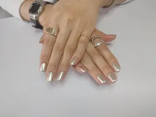 ショート ネイル 山口 楓のネイルデザイン