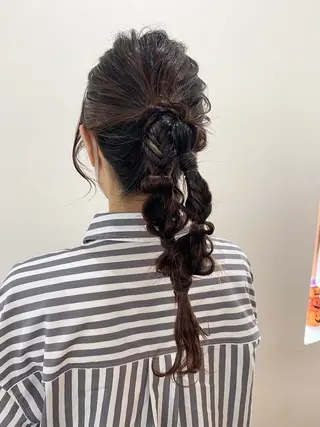 ロング ヘアアレンジ Kazaoka Saraのヘアスタイル