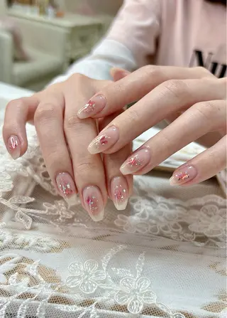 ネイル 劉 丹丹のネイルデザイン