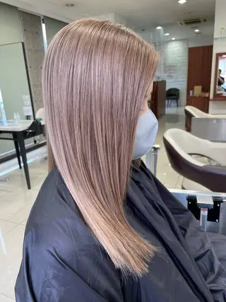 ロング カラー 色川 優斗《髪質改善》のヘアスタイル