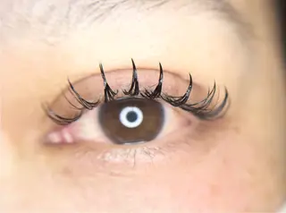 マツエク・マツパ TReiS eyelashのマツエク・マツパデザイン