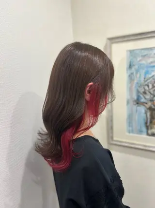 ロング カラー 井上 花音のヘアスタイル