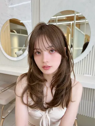 セミロング oto🤍×美髪× ゆるふわレイヤーのヘアスタイル