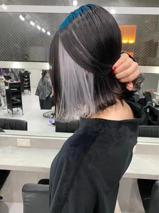 ショート カラー ヘアアレンジ 🩶【推しハイトーン 】yuzu🩶のヘアスタイル