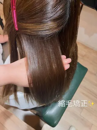ロング 古澤 里菜のヘアスタイル