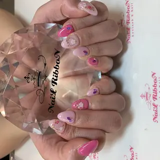ネイル ネイルリボン 受付スタッフのネイルデザイン