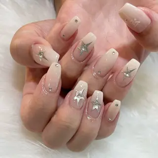 ネイル Nail Salon Gummi.のネイルデザイン
