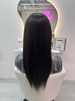 ロング 🩶艶感ハイトーン/ 池袋/mei🩶のヘアスタイル