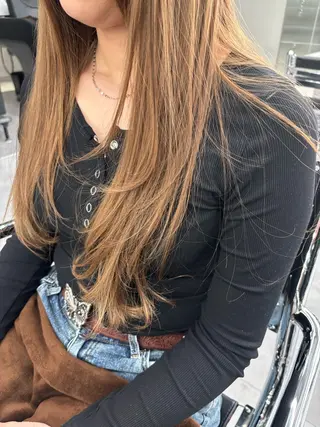 ロング 佐藤 莉子のヘアスタイル