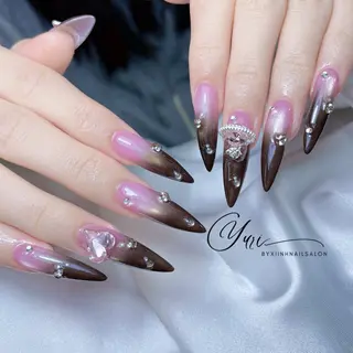 ネイル YURI NAILのネイルデザイン