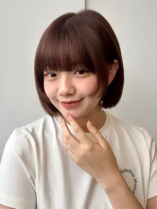 ショート カラー レイヤー/ボブ/透明 感カラー/佐藤奈由のヘアスタイル