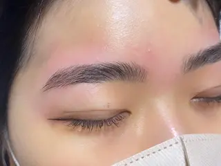 アイブロウ EYES YUNのマツエク・マツパデザイン